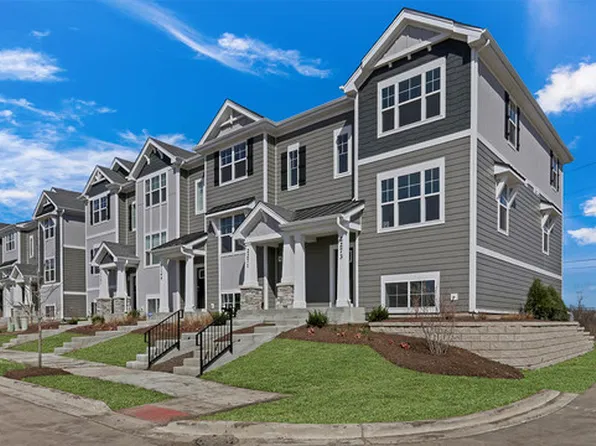 2261 Glacier St, Mundelein, IL