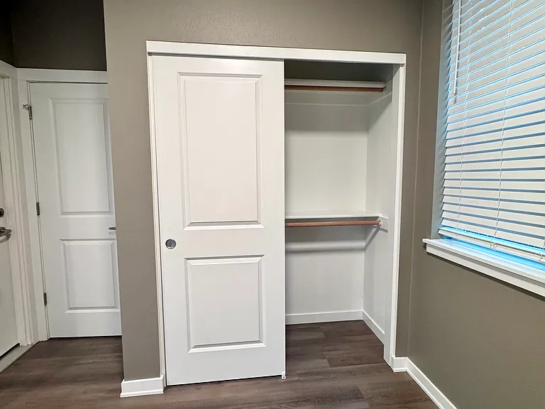 3316 Crawford St SE #100 — Photo 5