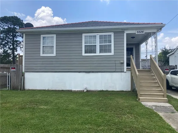 5526 Warrington Dr, New Orleans, LA 70122