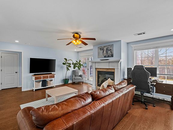 4th image of 5625 Trammel Estates Dr