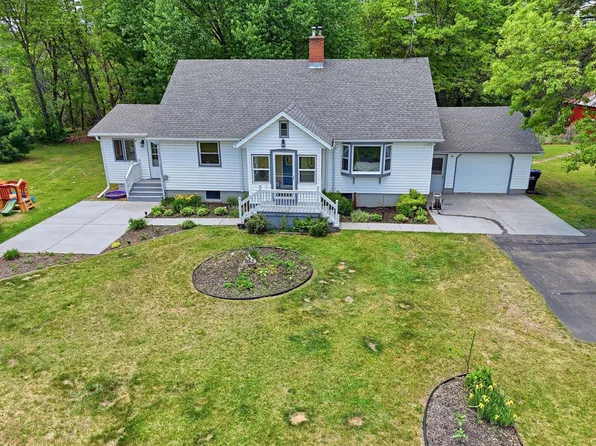 W5235 Buckeye Dr, Necedah, WI 54646