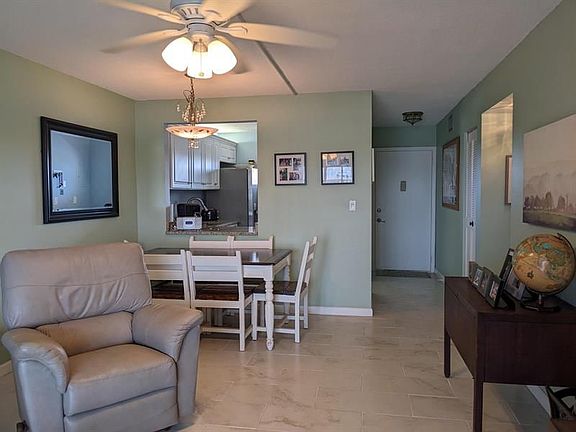 2nd image of 2615 Garden Dr S APT 303