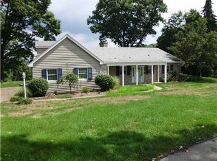 39 Newgate Rd, Pittsburgh, PA 15202