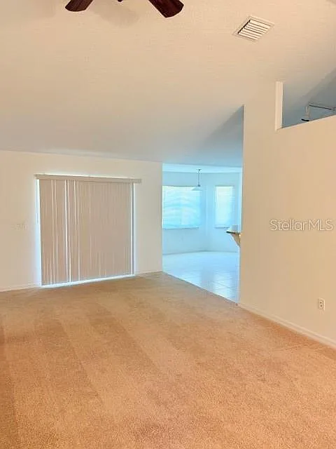 3 bed, 2.0 bath, 1600 sqft, $1,800 — Photo 4