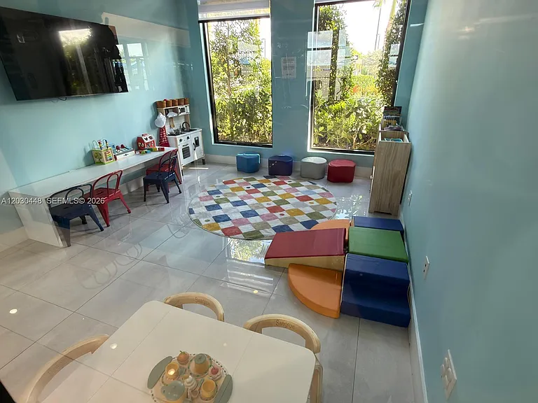 20784 NE 5th Ct #20784 — Photo 33
