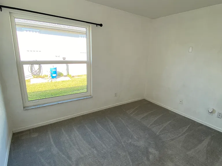 3918 SW 17th Ave — Photo 18