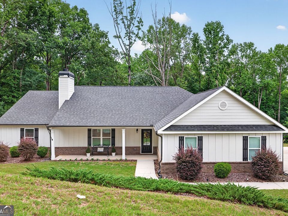 1st image of 561 Oconee Ln