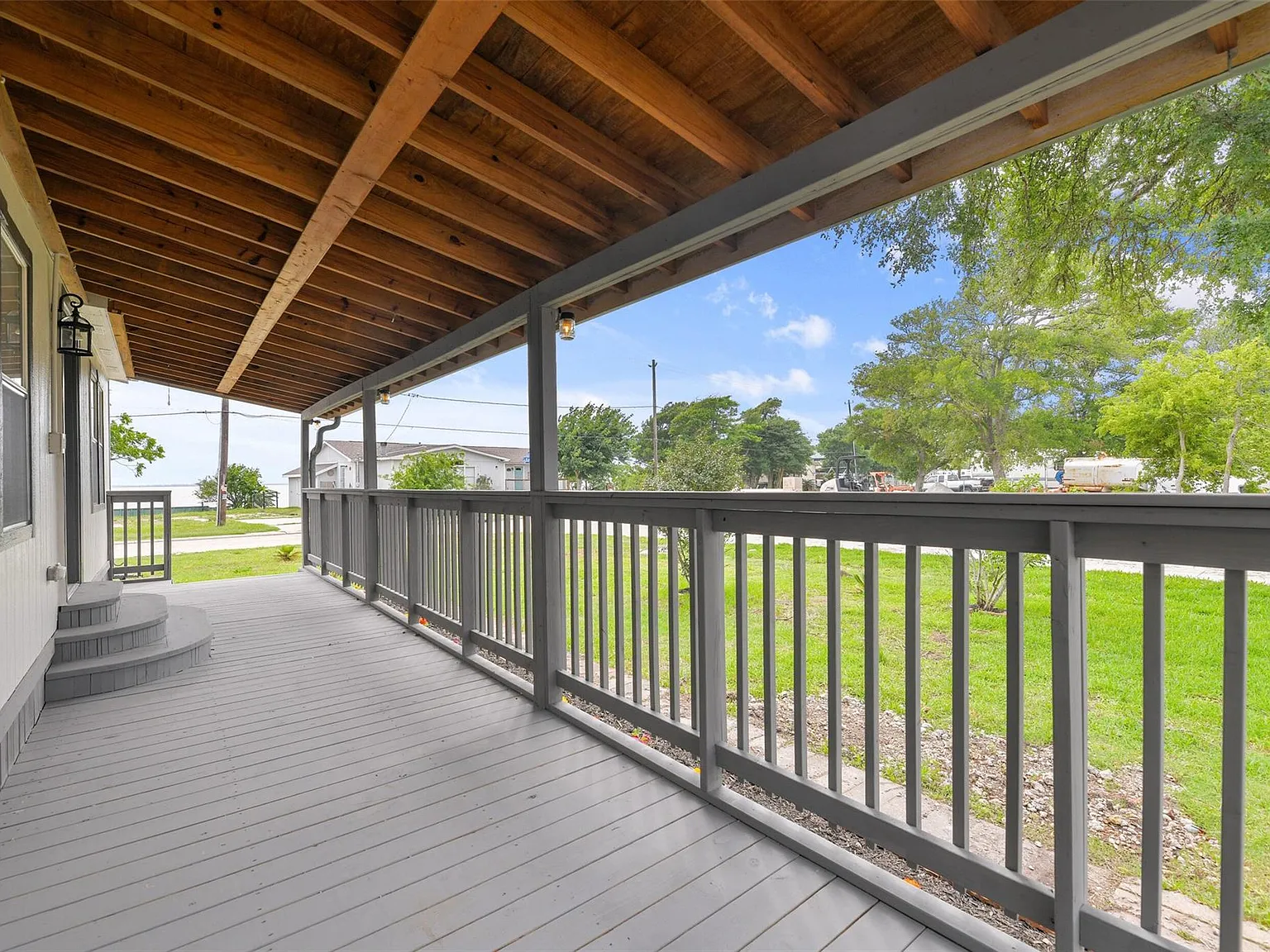 3 bed, 2.0 bath, 1624 sqft, $1,800 — Photo 4