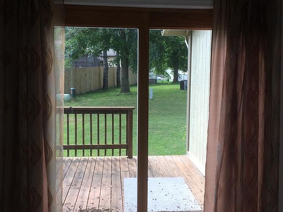 4th image of 4 Carriage Ln