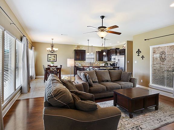 4th image of 28280 Lake Salvador Dr