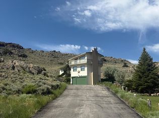 1630 Coulson Dr, Rawlins, WY 82301