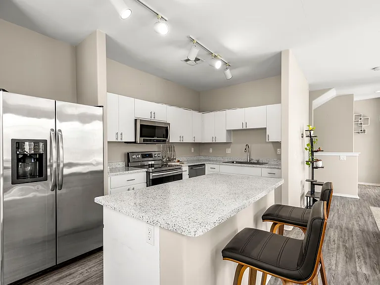 2450 W Glenrosa Ave #9 — Photo 13