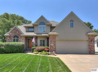 1303 Lambert Dr, Papillion, NE 68046