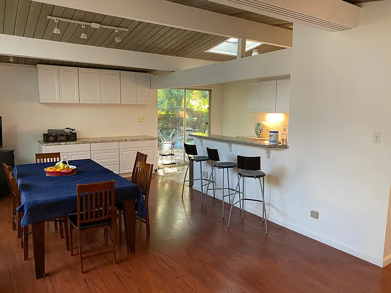 3372 Middlefield Rd — Photo 9