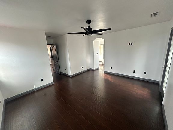 4th image of 3630 W Medici Ln