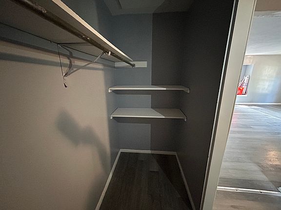2nd image of 1539 Brooke Park Dr #8