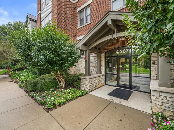 267 E Railroad Ave Unit 104, Bartlett, IL 60103
