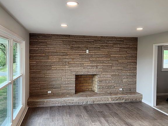 4th image of 3601 Montclair Rd