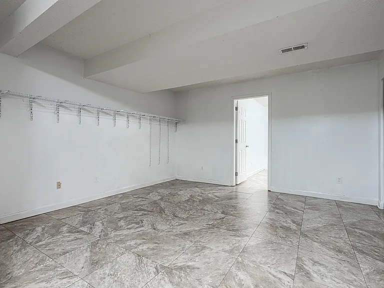 5035 Bridgeford Cir — Photo 12