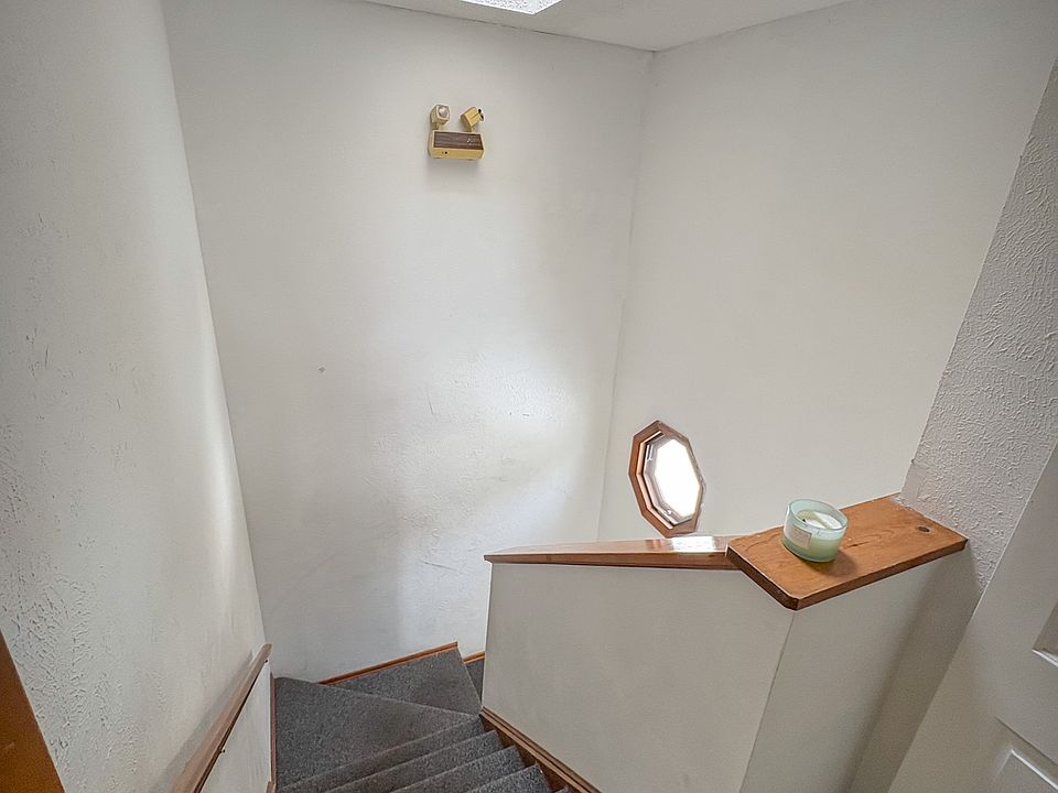 1st image of 209 Monmouth Way #209