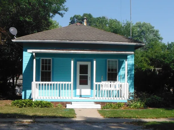 408 Center St, Mazon, IL 60444