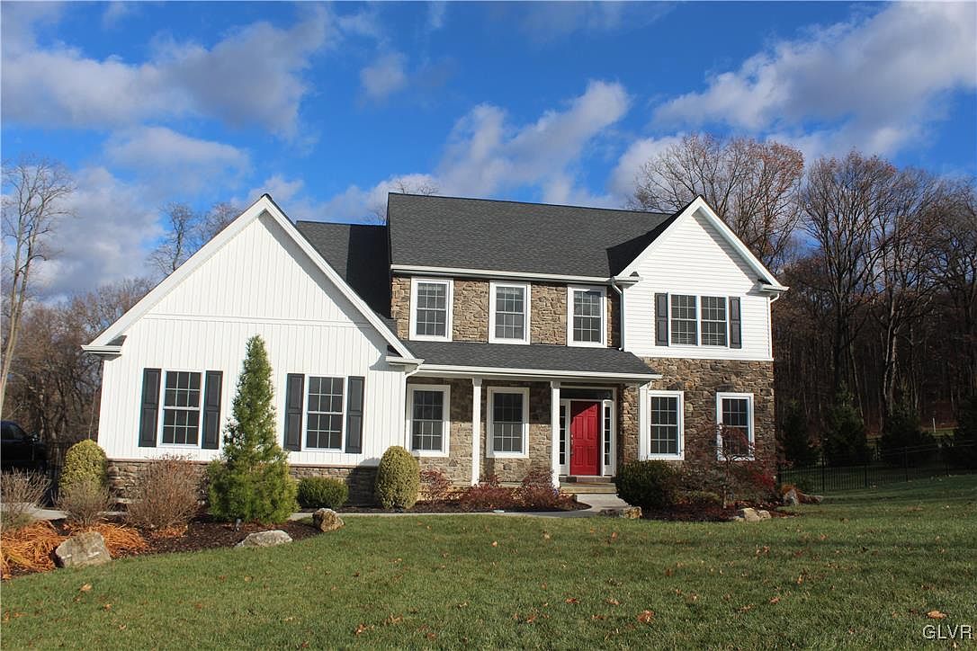 2019 Mountain Hill Ln, Hellertown, PA 18055 | Zillow