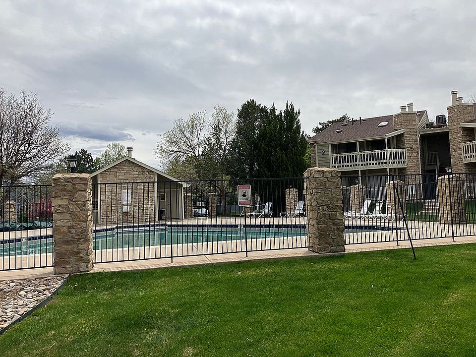 1st image of 8225 Fairmount Dr APT 10-204