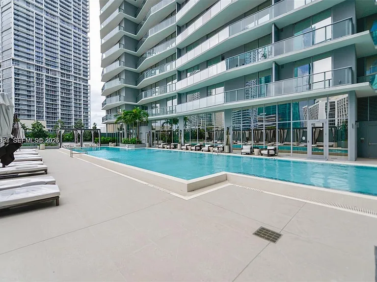 77 SE 5th St #1806 — Photo 31