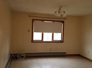 14 Tapley Pl, Revere, MA 02151