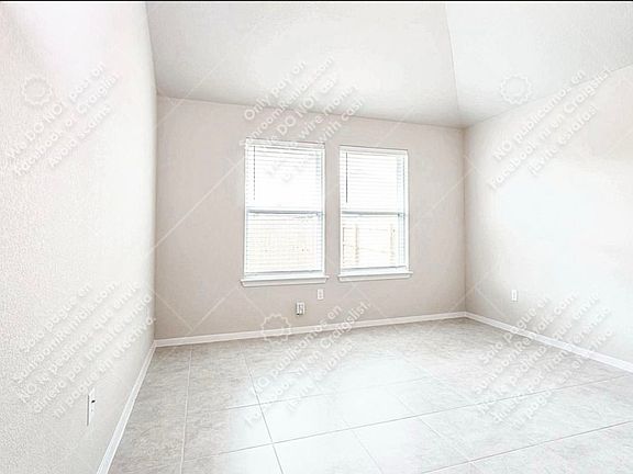 5th image of 17220 Alturas Ave