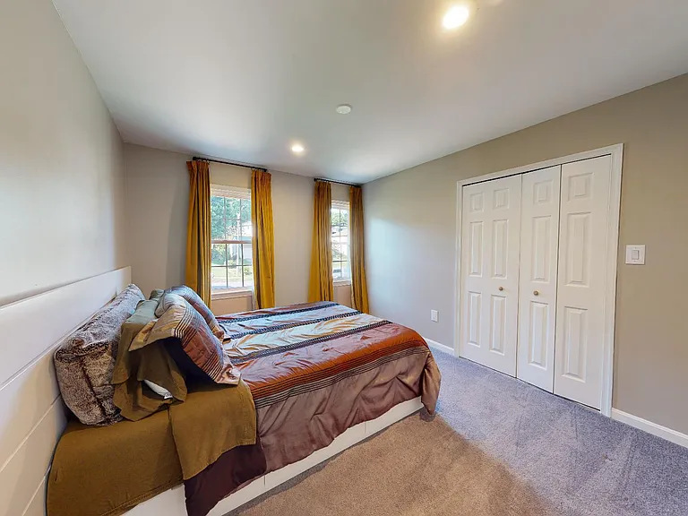 7628 Chancellor Way — Photo 17