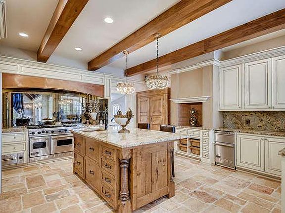 5th image of 8080 Tillinghast Dr