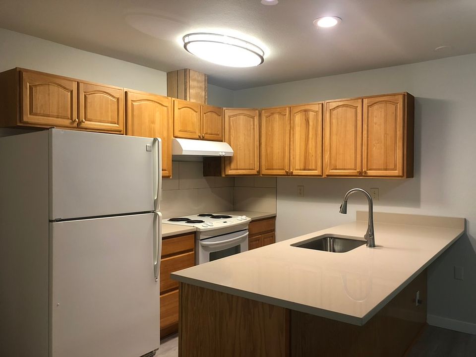Kitchen - New counters