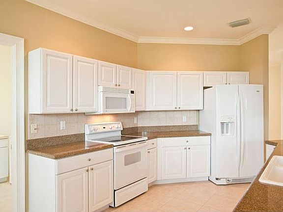 4th image of 1875 Tarpon Ln Unit 5-203