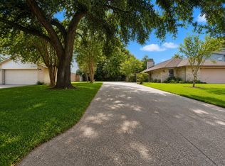 16711 Quiet Trail Dr, Humble, TX 77396