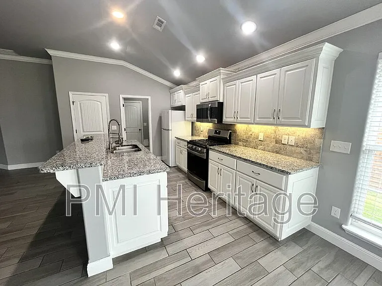 3661 Ambrosia Ln — Photo 6