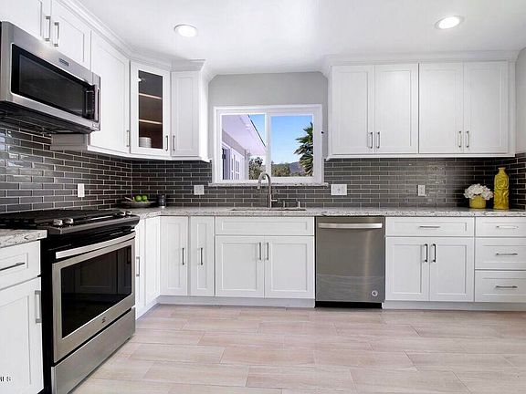 5th image of 538 Brossard Dr