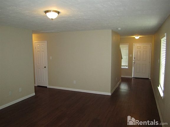 4th image of 22358 Queenbury Hills Dr