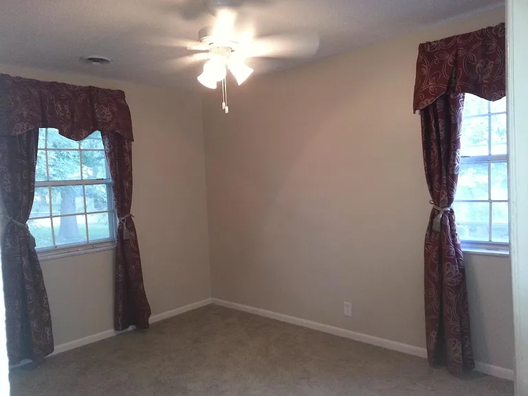 2113 Austin Dr — Photo 5