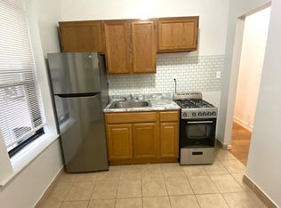 31-26 34th St #2F, Astoria, NY 11106