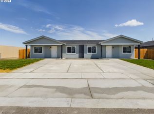 902 NE 10th Pl, Hermiston, OR 97838