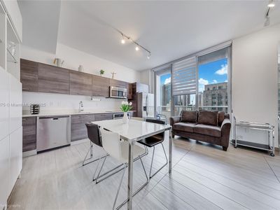 151 SE 1st St APT 1706, Miami, FL, 33131