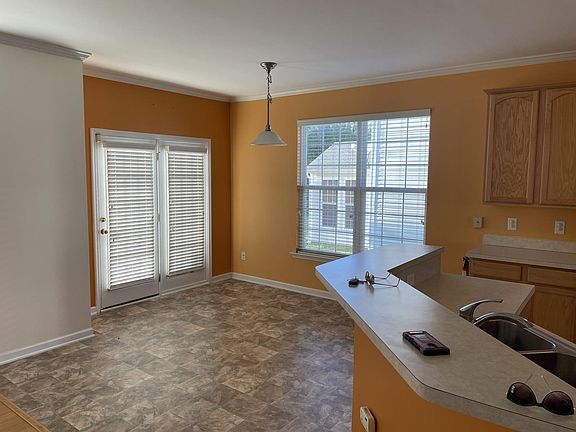 3rd image of 6005 Elderbush Dr