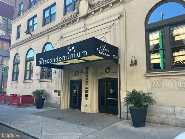 1324 Locust St APT 412, Philadelphia, PA 19107