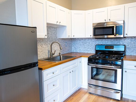 5th image of 427 S Mariposa Ave APT 505