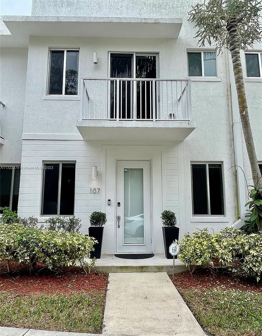 2630 NE 213th St UNIT 107, Miami, FL 33180 | Zillow
