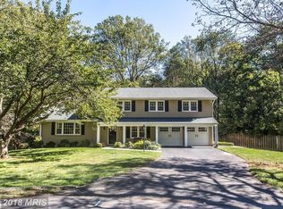 10203 Hunt Country Ln, Vienna, VA 22182