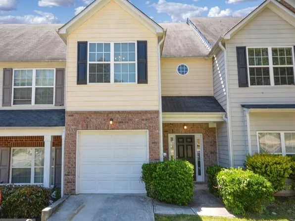 284 Brookview Dr, Riverdale, GA 30274