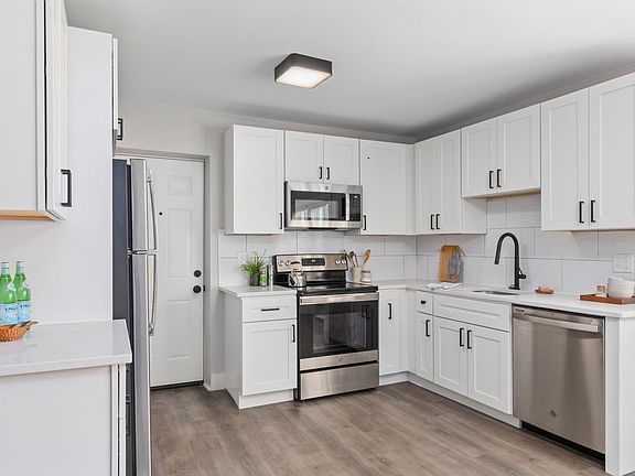 5th image of 8360 Delmar Blvd #0df02c17f