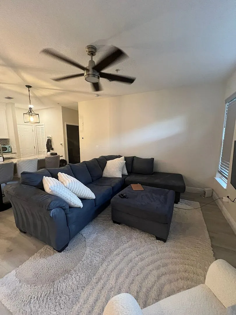 1 Bedroom Condo in Orlando — Photo 2